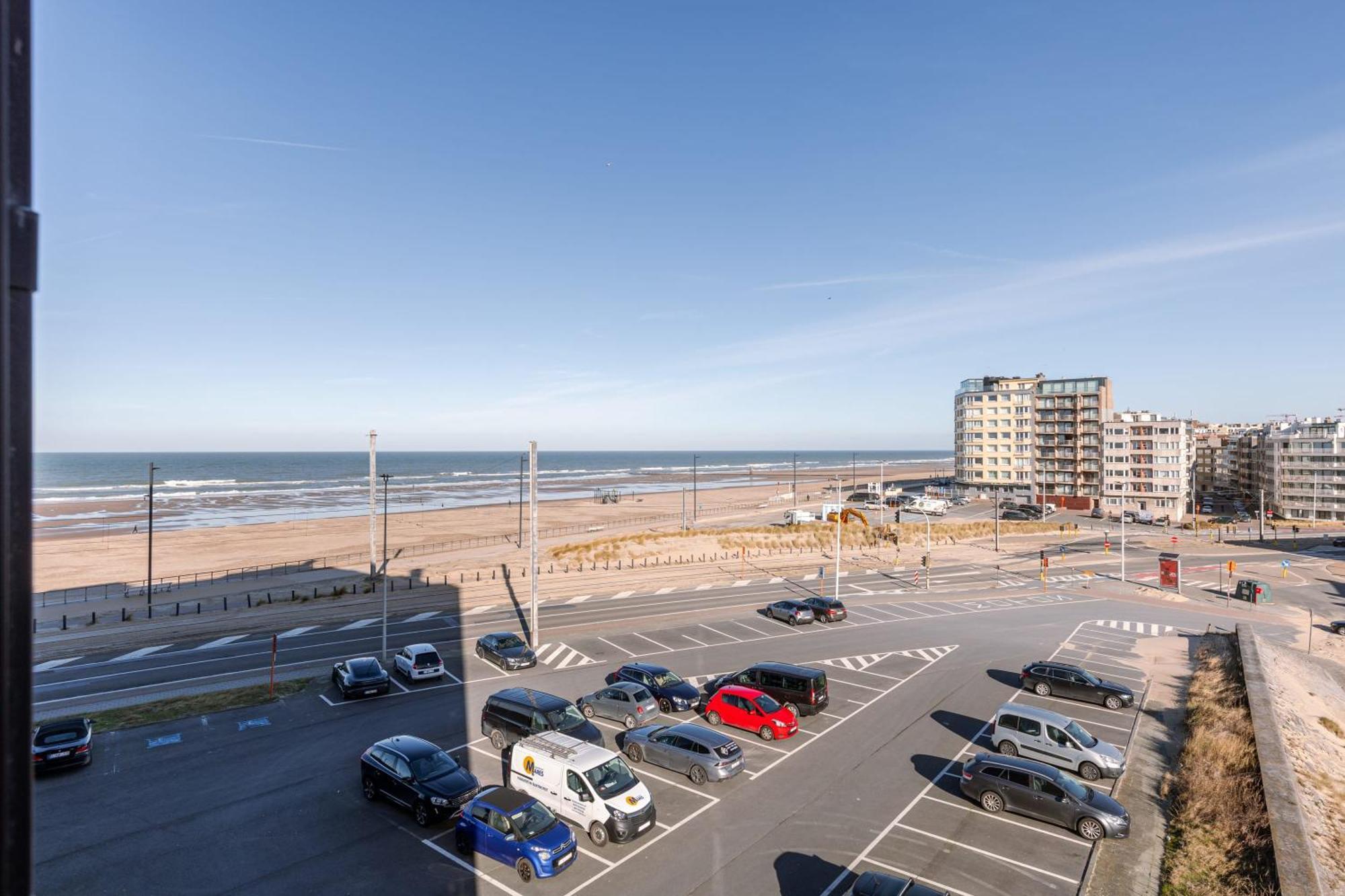 Huswell - Spacious & Modern Sea View Apartment With Garage Oostende Bagian luar foto