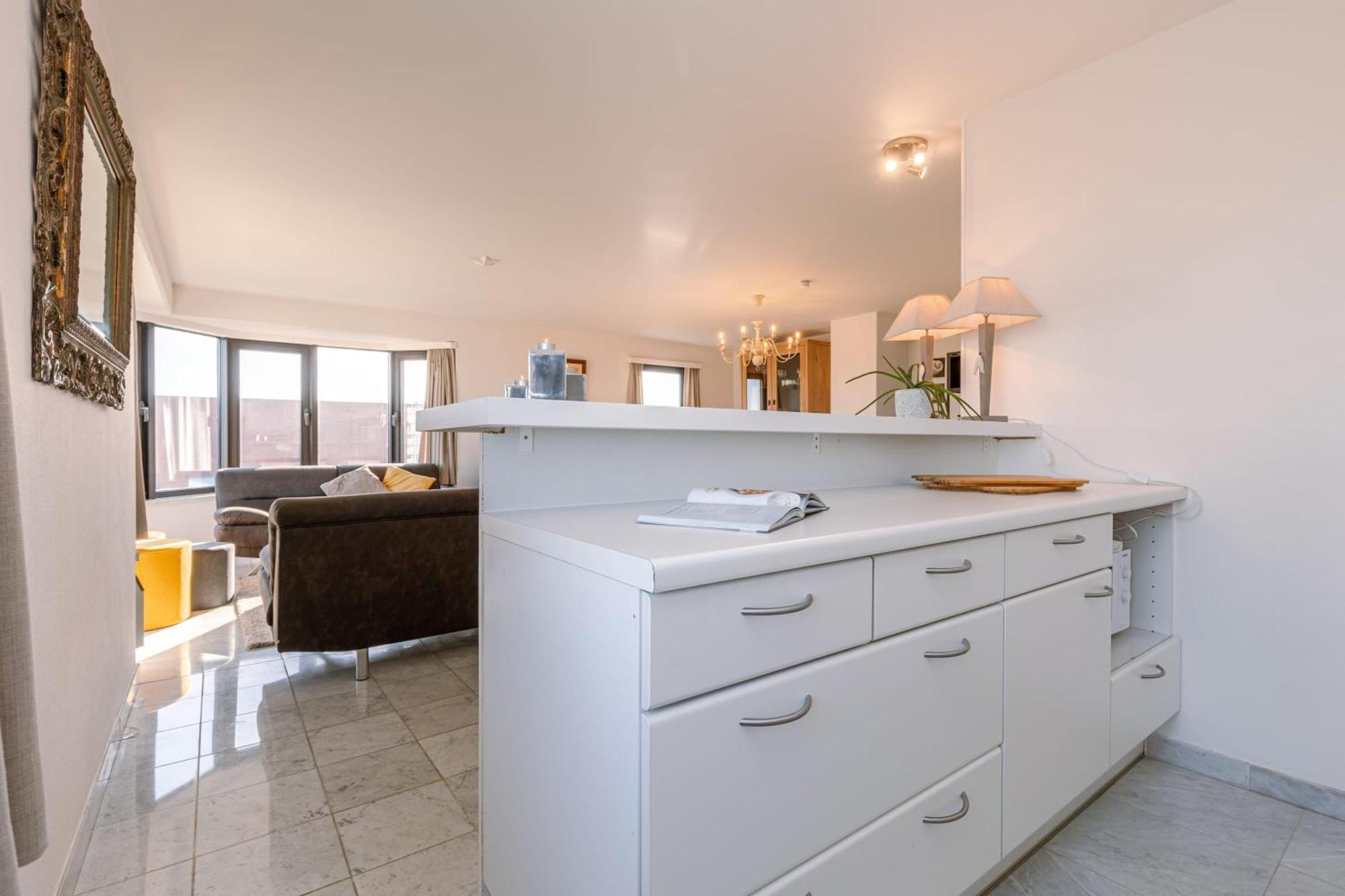 Huswell - Spacious & Modern Sea View Apartment With Garage Oostende Bagian luar foto