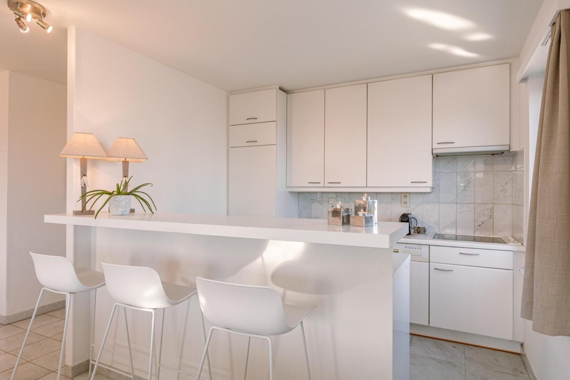 Huswell - Spacious & Modern Sea View Apartment With Garage Oostende Bagian luar foto